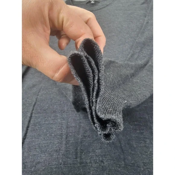 Uniqlo‎ Sweater Mens XL Gray Pure New Wool Crewneck Knit Pullover Lightweight - Picture 3 of 9